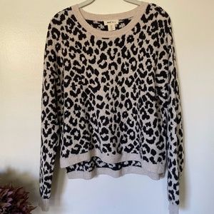 Yes Lola • Cheetah Print Sweater L